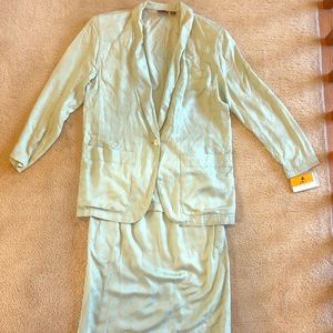 Lizsport pastel green blazer and skirt set, NWT
